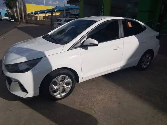 HYUNDAI HB20S 1.0 12V FLEX COMFORT PLUS MANUAL